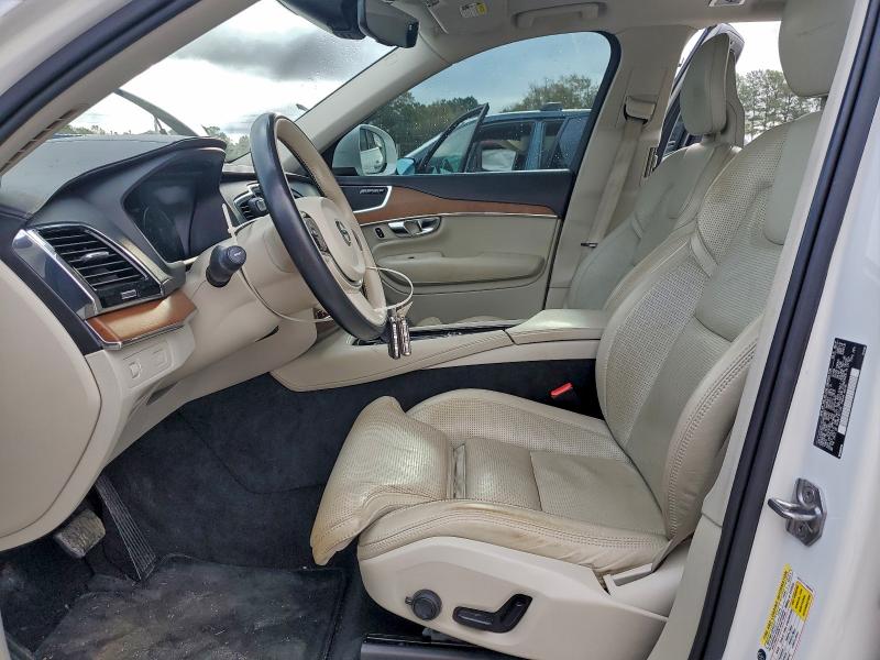 Photo 7 from auction – 2017 VOLVO XC90 T6 with VIN YV4A22PL2H1179882