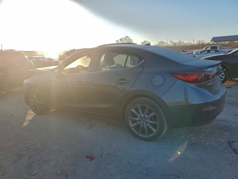 Photo 2 from auction – 2018 MAZDA 3 TOURING with VIN 3MZBN1V36JM185394
