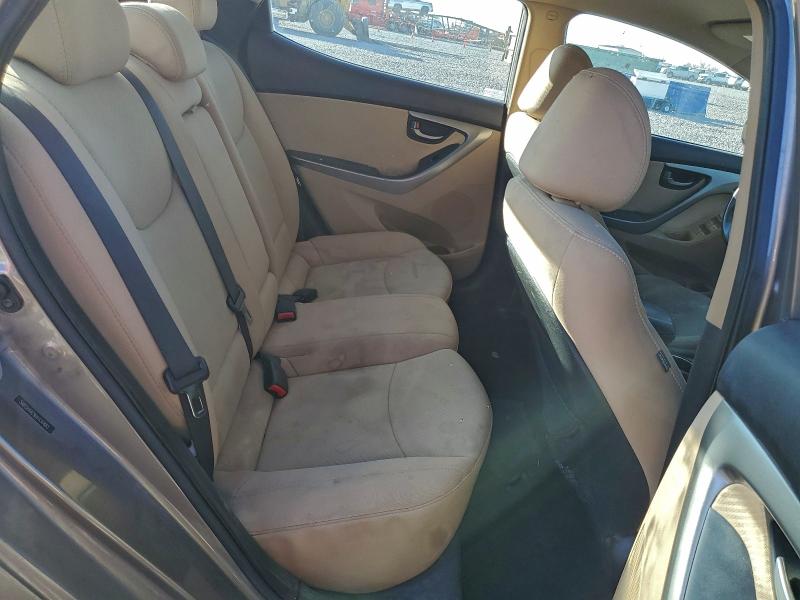 Photo 10 from auction – 2013 HYUNDAI ELANTRA GL with VIN 5NPDH4AE9DH436883