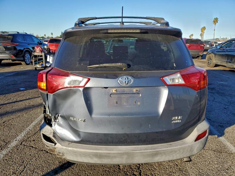 Photo 6 from auction – 2013 TOYOTA RAV4 with VIN JTMRFREV5DD021021