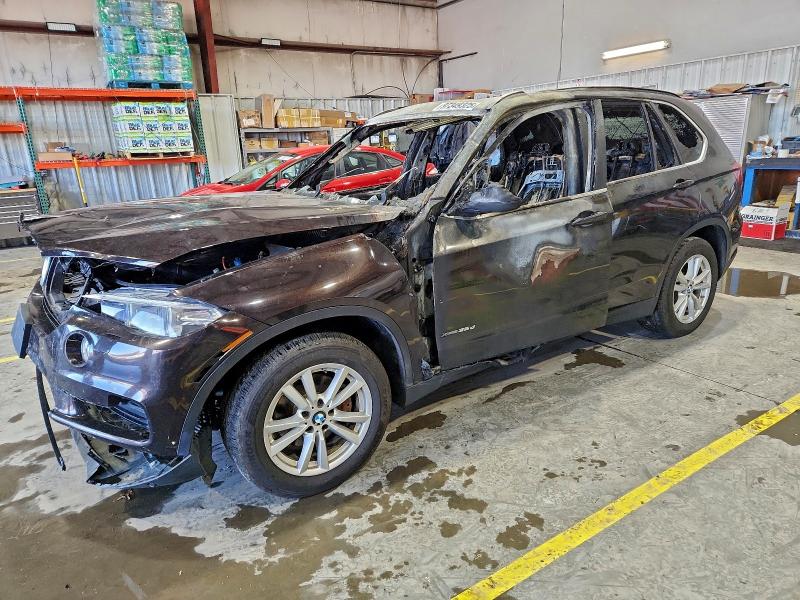 BMW X5 XDRIVE3 2015 with VIN 5UXKS4C56F0J99077 - Photo from auction