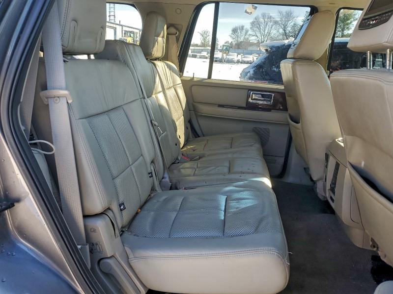 Photo 11 from auction – 2013 LINCOLN NAVIGATOR with VIN 5LMJJ2J5XDEL01030