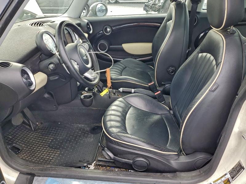 Photo 7 from auction – 2009 MINI COOPER CLU with VIN WMWML33579TN68675