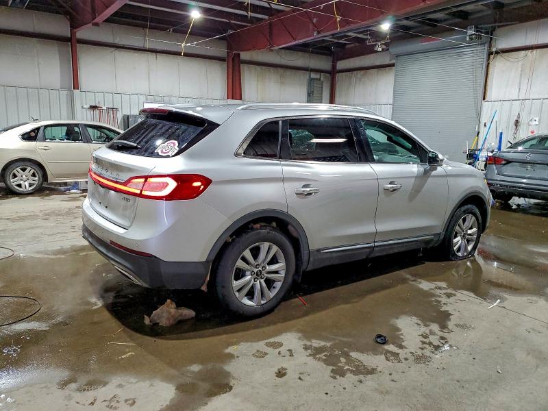 Photo 3 from auction – 2016 LINCOLN MKX PREMIE with VIN 2LMTJ8JR0GBL39355
