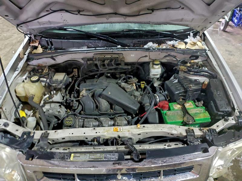 Photo 12 from auction – 2008 FORD ESCAPE LIM with VIN 1FMCU94128KD99742