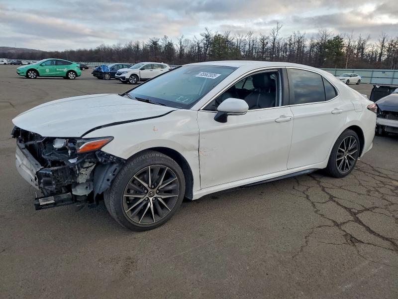 Photo 1 from auction – 2022 TOYOTA CAMRY SE with VIN 4T1G11AK3NU624632