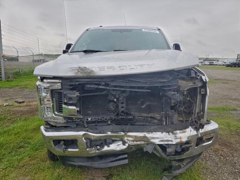 Photo 5 from auction – 2017 FORD F250 SUPER with VIN 1FT7W2BTXHEF49428
