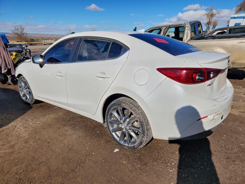 Photo 2 from auction – 2018 MAZDA 3 TOURING with VIN 3MZBN1V3XJM259433
