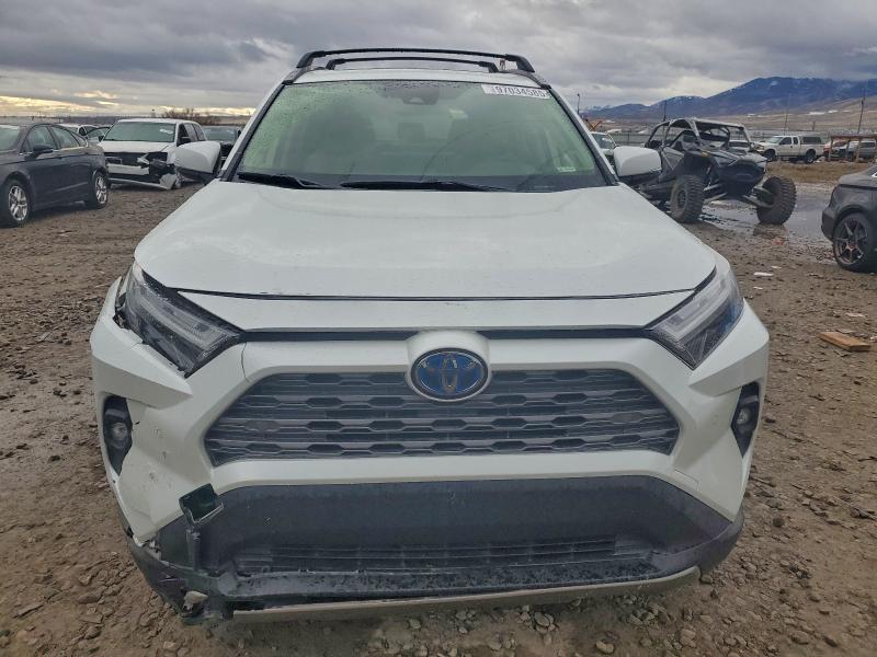 Photo 5 from auction – 2023 TOYOTA RAV4 LIMIT with VIN JTMD6RFVXPJ030490