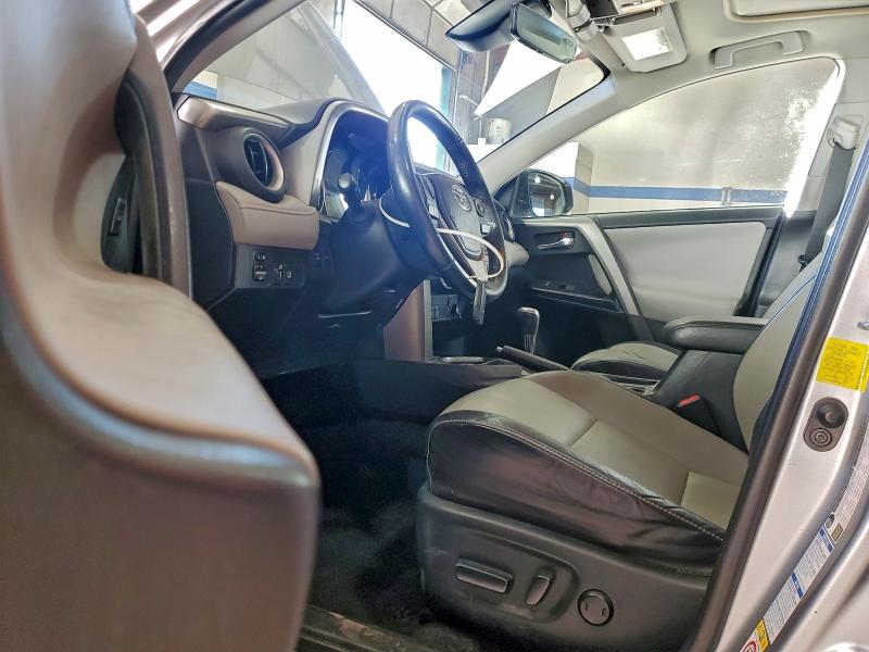 Photo 7 from auction – 2016 TOYOTA RAV4 LIMIT with VIN 2T3DFREV0GW468437
