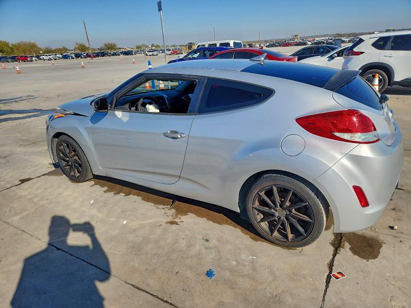 Photo 2 from auction – 2014 HYUNDAI VELOSTER with VIN KMHTC6AD0EU218167