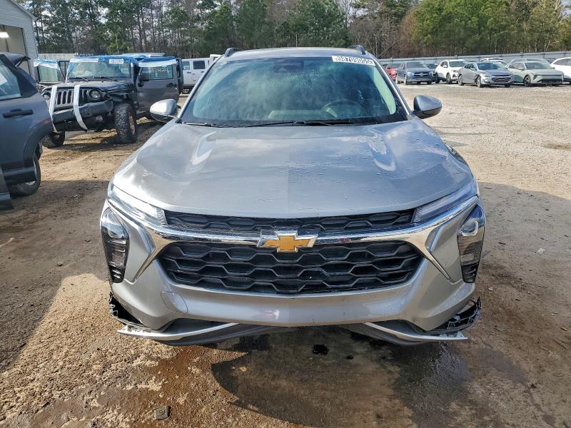 Photo 5 from auction – 2025 CHEVROLET TRAX 1LT with VIN KL77LHEP3SC259641