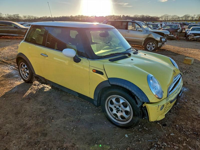 Photo 4 from auction – 2005 MINI COOPER with VIN WMWRC33515TJ73164