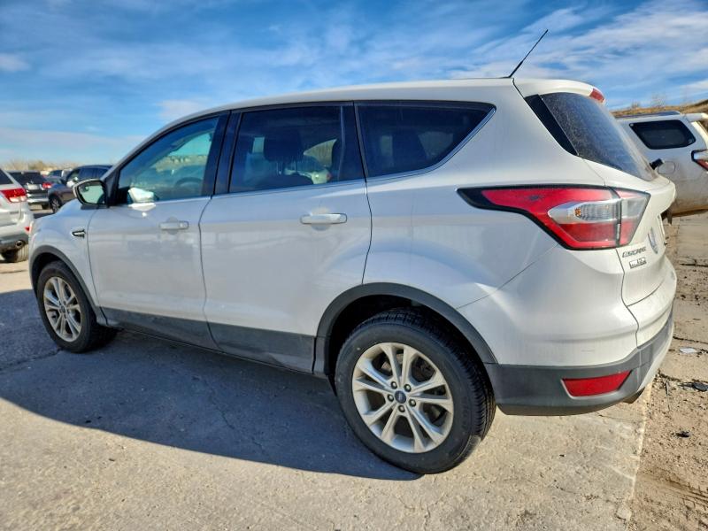 Photo 2 from auction – 2017 FORD ESCAPE with VIN 1FMCU9GD8HUC01434
