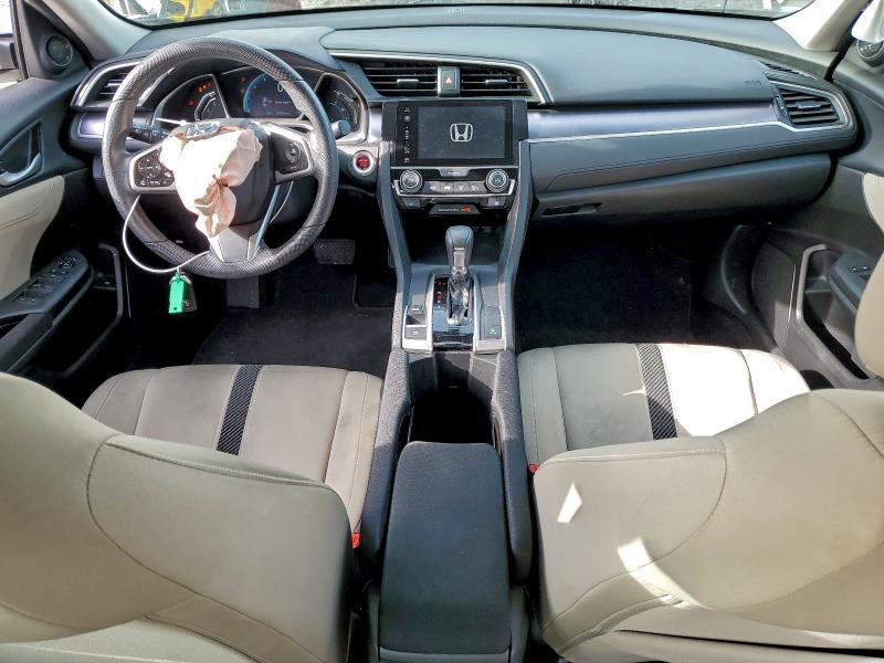 Photo 8 from auction – 2016 HONDA CIVIC EX with VIN 2HGFC1F33GH656841