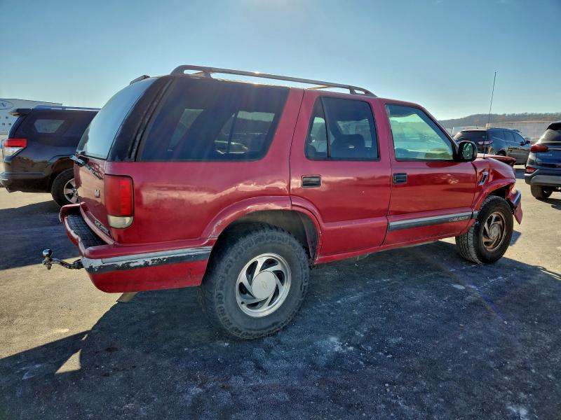 Photo 3 from auction – 1995 CHEVROLET BLAZER with VIN 1GNDT13W5S2127341