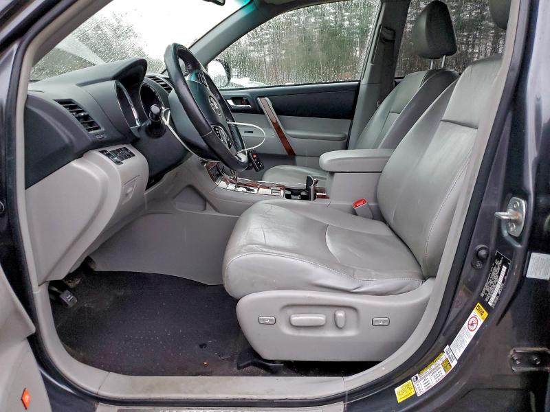 Photo 7 from auction – 2012 TOYOTA HIGHLANDER with VIN 5TDDK3EHXCS107893