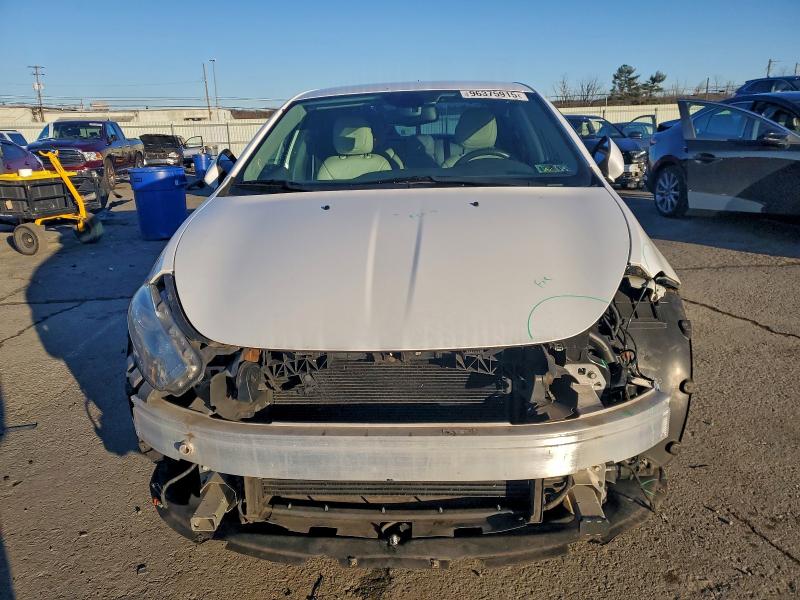 Photo 5 from auction – 2013 DODGE DART LIMIT with VIN 1C3CDFCH2DD233659
