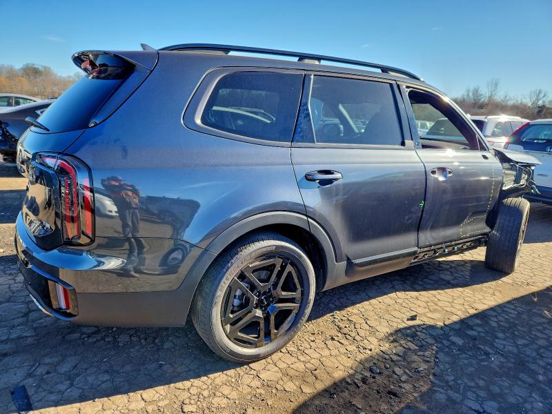 Photo 3 from auction – 2024 KIA TELLURIDE with VIN 5XYP3DGC2RG437535