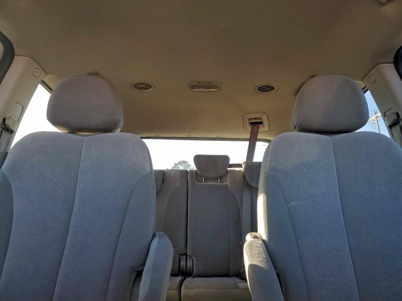 Photo 10 from auction – 2012 KIA SEDONA LX with VIN KNDMG4C70C6476179