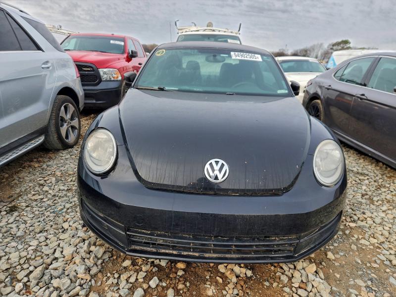 Photo 5 from auction – 2014 VOLKSWAGEN BEETLE with VIN 3VWFP7ATXEM610027
