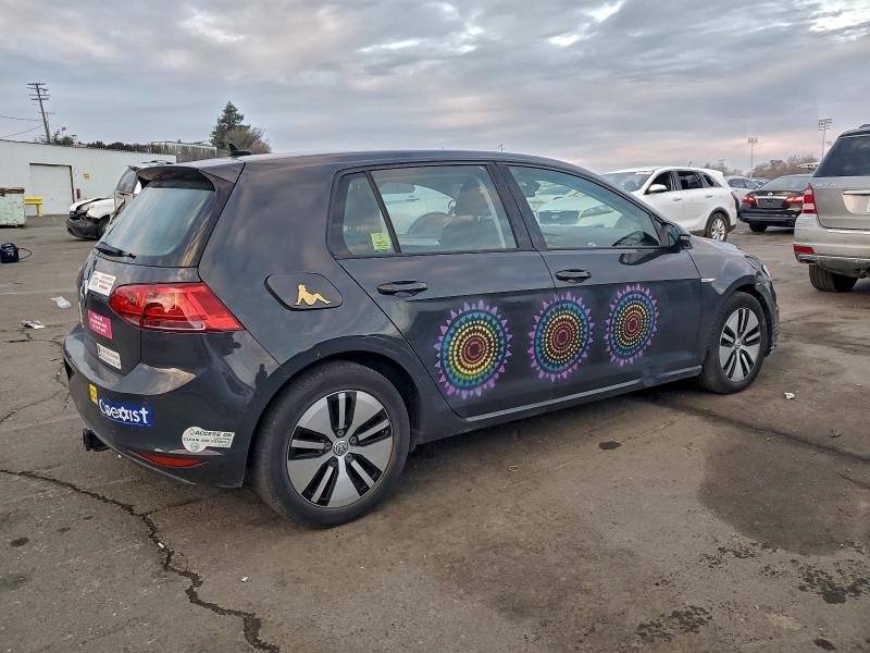 Photo 3 from auction – 2015 VOLKSWAGEN E-GOLF SEL with VIN WVWPP7AU5FW908910