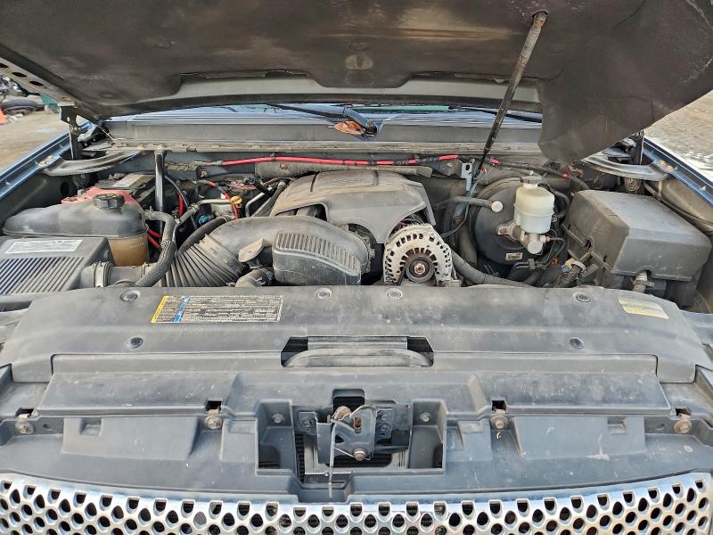 Photo 12 from auction – 2008 GMC YUKON DENA with VIN 1GKFK63878J199230