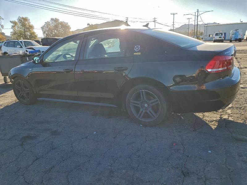 Photo 2 from auction – 2014 VOLKSWAGEN PASSAT with VIN 1VWAP7A38EC020565