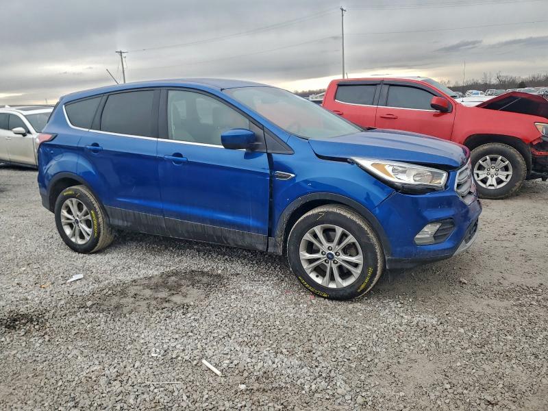 Photo 4 from auction – 2017 FORD ESCAPE SE with VIN 1FMCU9G99HUB76779