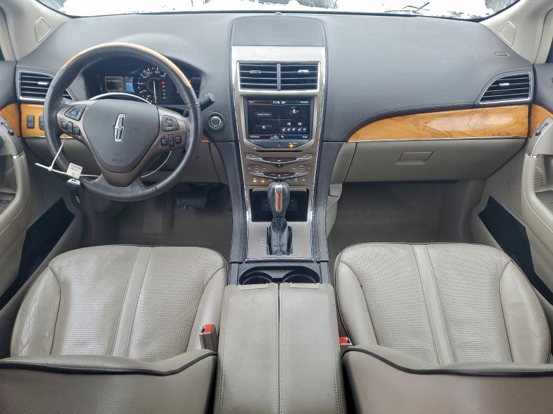 Photo 8 from auction – 2011 LINCOLN MKX with VIN 2LMDJ6JKXBBJ31441