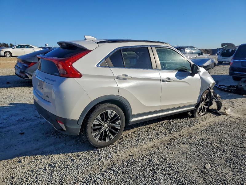 Photo 3 from auction – 2018 MITSUBISHI ECLIPSE CR with VIN JA4AT5AA1JZ042376