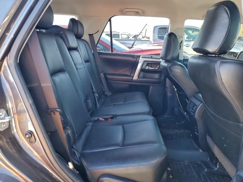 Photo 11 from auction – 2016 TOYOTA 4RUNNER SR with VIN JTEZU5JR5G5125249