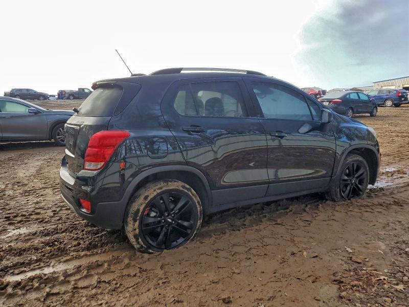 Photo 3 from auction – 2021 CHEVROLET TRAX 1LT with VIN KL7CJPSM6MB376910
