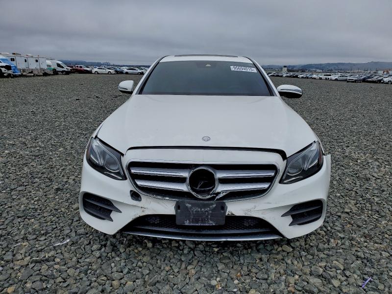 Photo 5 from auction – 2017 MERCEDES-BENZ E 300 with VIN WDDZF4JB7HA016656