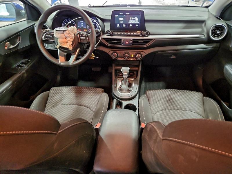 Photo 8 from auction – 2021 KIA FORTE FE with VIN 3KPF24AD1ME267884