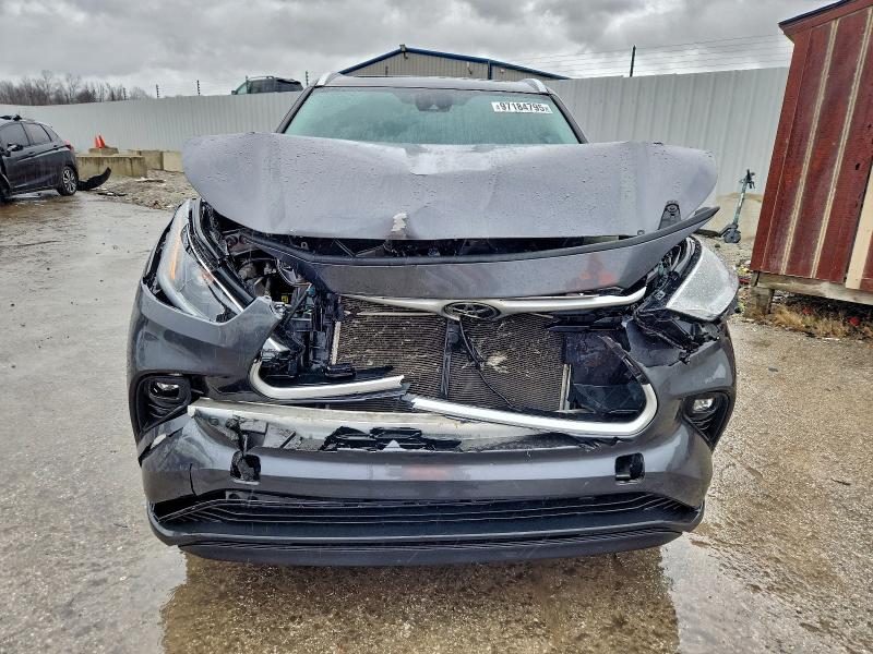 Photo 5 from auction – 2021 TOYOTA HIGHLANDER with VIN 5TDGZRBH4MS157383