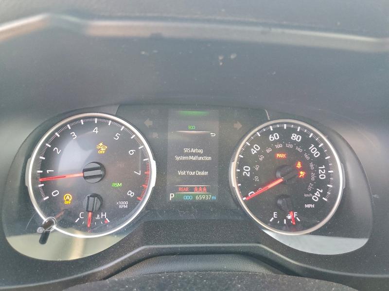 Photo 9 from auction – 2020 TOYOTA RAV4 XLE with VIN 2T3W1RFV8LC041783