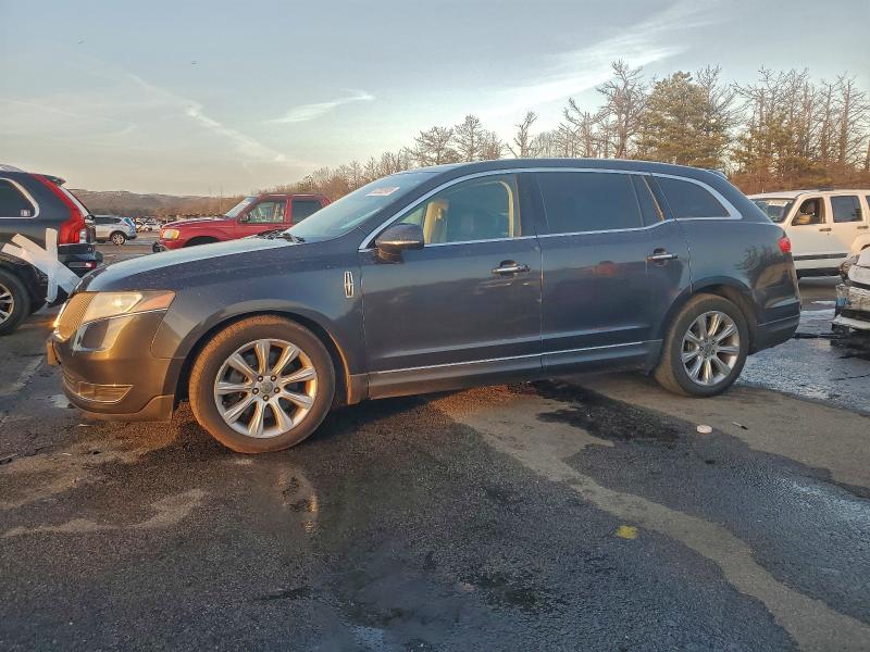 LINCOLN MKT 2013 with VIN 2LMHJ5AT5DBL58155 - Photo from auction