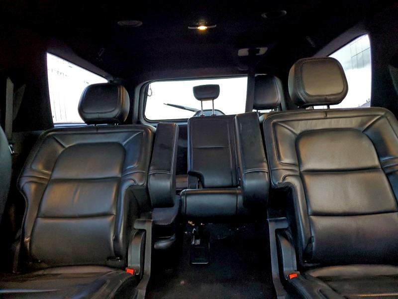 Photo 10 from auction – 2018 LINCOLN NAVIGATOR with VIN 5LMJJ3LT4JEL04390