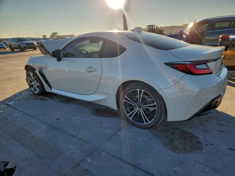 Photo 2 from auction – 2022 TOYOTA GR 86 with VIN JF1ZNBB11N9756312