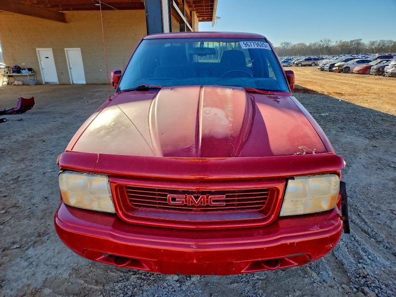 Photo 5 from auction – 1999 GMC SONOMA with VIN 1GTCT19W5X8501639