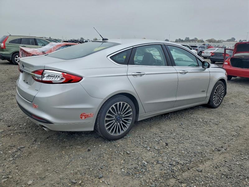 Photo 3 from auction – 2018 FORD FUSION SE with VIN 3FA6P0PU0JR246245