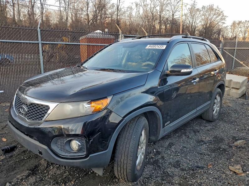 KIA SORENTO BA 2011 with VIN 5XYKTCA16BG180929 - Photo from auction