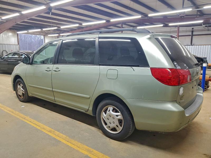 Photo 2 from auction – 2010 TOYOTA SIENNA CE with VIN 5TDKK4CC2AS340913