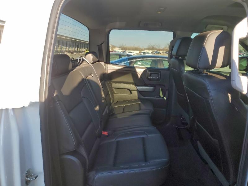 Photo 10 from auction – 2018 CHEVROLET SILVERADO with VIN 3GCUKREC2JG643725