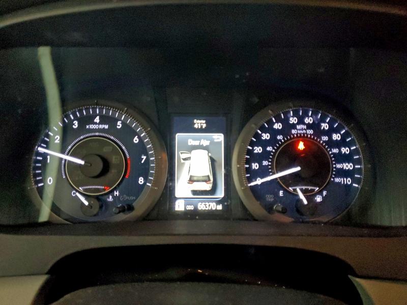Photo 9 from auction – 2018 TOYOTA SIENNA LE with VIN 5TDKZ3DC8JS912491