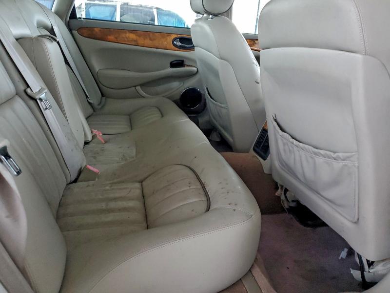 Photo 10 from auction – 2001 JAGUAR XJ8 with VIN SAJDA14C21LF33609