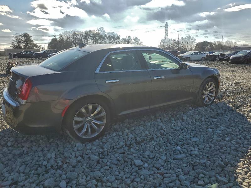 Photo 3 from auction – 2019 CHRYSLER 300 with VIN 2C3CCAEGXKH689368