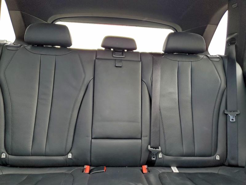 Photo 10 from auction – 2014 BMW X5 XDRIVE5 with VIN 5UXKR6C54E0J72420