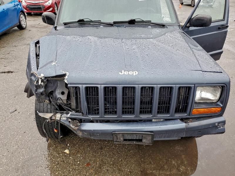 Photo 12 from auction – 2001 JEEP CHEROKEE C with VIN 1J4FF58S21L615493